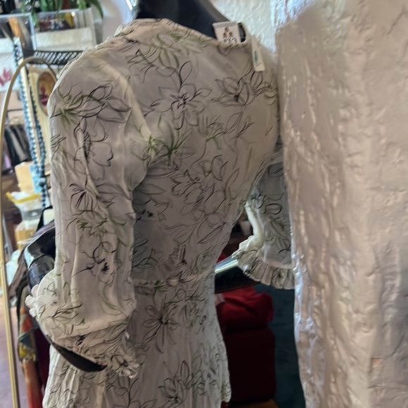 Ruffle front white print abstract blouse - Picture 6 of 6